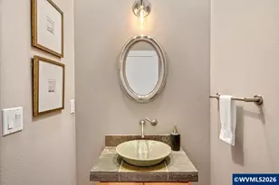 2470 Crestmont Cir S, Salem, OR 97302 - Photo 20