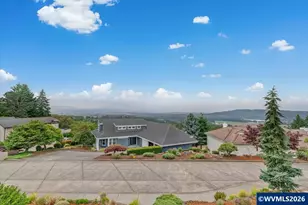 2470 Crestmont Cir S, Salem, OR 97302 - Photo 30