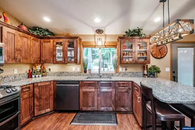 2120 Woodhaven Ct NW, Salem, OR 97304 - Photo 16