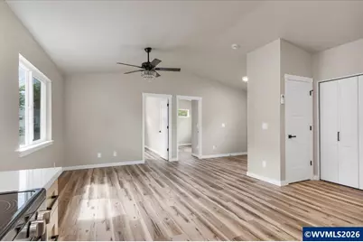 494 17th St SE, Salem, OR 97301 - Photo 18