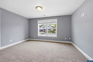 2021 Pikes Pass Ct SE, Salem, OR 97306 - Photo 34