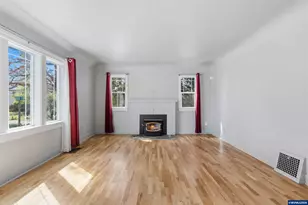 105 River St NE, Salem, OR 97301 - Photo 10