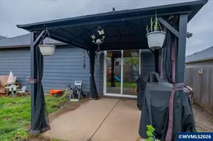 1423 SE Snowberry Ave, Dallas, OR 97338 - Photo 38