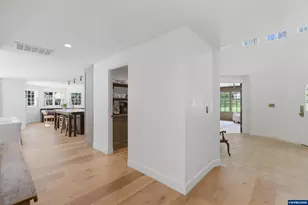 3585 Deer Lake Ct SE, Salem, OR 97317 - Photo 8