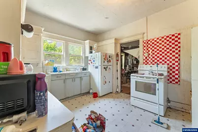 2328 State St, Salem, OR 97301 - Photo 8