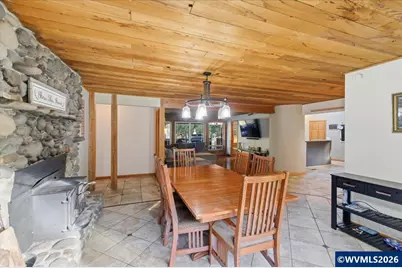 42801 Island Inn Dr, Lebanon, OR 97355 - Photo 16