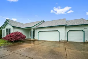 2655 Hollywood Dr NE, Salem, OR 97305 - Photo 2