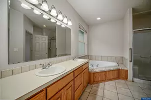 2655 Hollywood Dr NE, Salem, OR 97305 - Photo 30