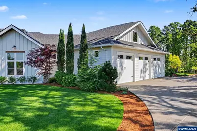 752 Macinnes Ln NE, Salem, OR 97317 - Photo 2