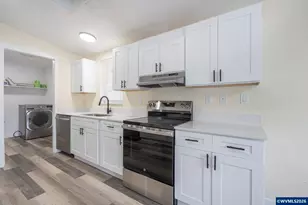 2000 Robins Lane SE, Salem, OR 97306 - Photo 14