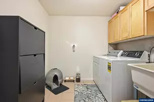 624 N Pershing St, Mount Angel, OR 97362 - Photo 36