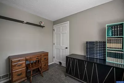 390 Kevin Ct S, Salem, OR 97306 - Photo 40