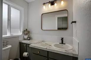 390 Kevin Ct S, Salem, OR 97306 - Photo 26