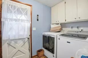 1750 S Second St, Lebanon, OR 97355 - Photo 10