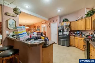 5323 Olympic Cir, Eugene, OR 97402 - Photo 10
