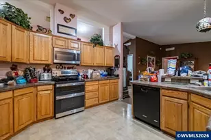 5323 Olympic Cir, Eugene, OR 97402 - Photo 12