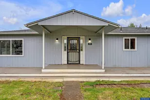 373 SW Church St, Dallas, OR 97338 - Photo 2