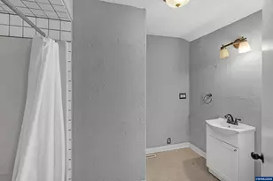 373 SW Church St, Dallas, OR 97338 - Photo 18