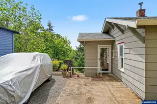 700 Oak St, Silverton, OR 97381 - Photo 32