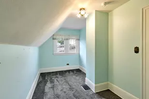 102 E 5th St, Molalla, OR 97038 - Photo 34