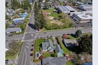 102 E 5th St, Molalla, OR 97038 - Photo 36