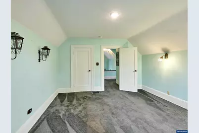 102 E 5th St, Molalla, OR 97038 - Photo 32