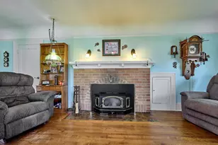 102 E 5th St, Molalla, OR 97038 - Photo 8