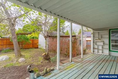 2085 Evergreen Av NE, Salem, OR 97301 - Photo 4