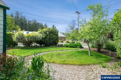 119 Wesley (605 Miller) St, Silverton, OR 97381 - Photo 30