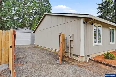 713 SE Rosewood Ln, Dallas, OR 97338 - Photo 10
