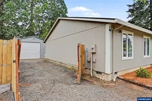 713 SE Rosewood Ln, Dallas, OR 97338 - Photo 10
