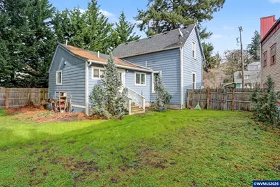 213 Mill St, Silverton, OR 97381 - Photo 28