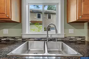 213 Mill St, Silverton, OR 97381 - Photo 14