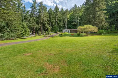 546 Bonnie Ct NW, Salem, OR 97304 - Photo 2