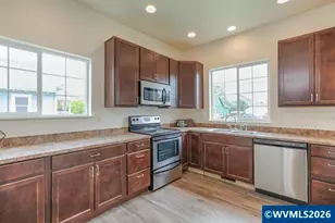 1293 SE Lyle St, Dallas, OR 97338 - Photo 10