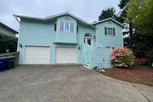 416 NW 19th Ct, Newport, OR 97365 - Photo 1