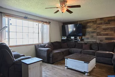180 W Virginia St, Stayton, OR 97383 - Photo 16