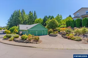 1792 Sunburst Terrace NW, Salem, OR 97304 - Photo 2