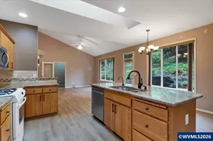 1792 Sunburst Terrace NW, Salem, OR 97304 - Photo 12