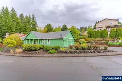 1792 Sunburst Ter NW, Salem, OR 97304 - Photo 2