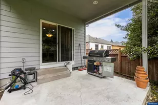 755 E Ash St, Lebanon, OR 97355 - Photo 18