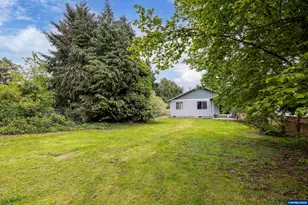 755 E Ash St, Lebanon, OR 97355 - Photo 20