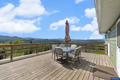 44350 Whiskey Butte Dr, Sweet Home, OR 97386 - Photo 8