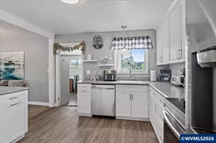515 Pearson St, Lebanon, OR 97355 - Photo 10