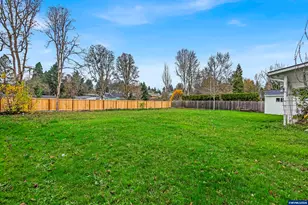 2775 Wallace Hills Ct NW, Salem, OR 97305 - Photo 4