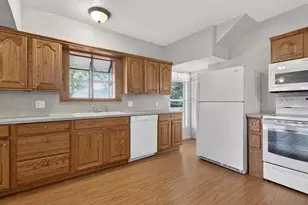 39149 Lacomb Dr, Lebanon, OR 97355 - Photo 12
