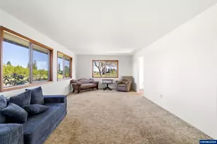 12784 Elliott Prairie Rd NE, Woodburn, OR 97071 - Photo 6