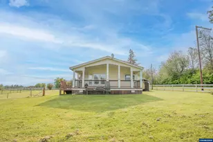 39149 Lacomb Next To Dr, Lebanon, OR 97355 - Photo 2