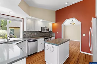 6358 Crenshaw Dr N, Keizer, OR 97303 - Photo 10