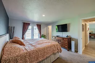 1321 Rock Creek Dr S, Salem, OR 97306 - Photo 20